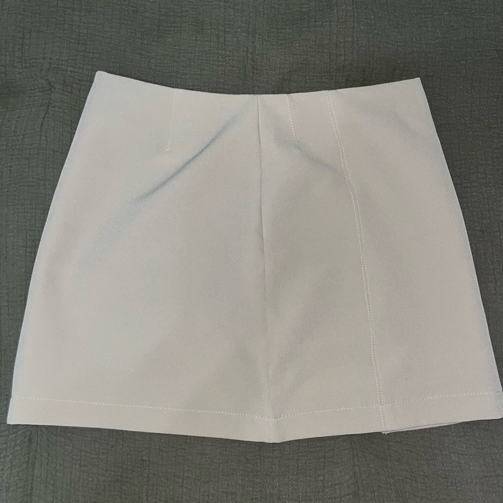 Shein small beige skirt